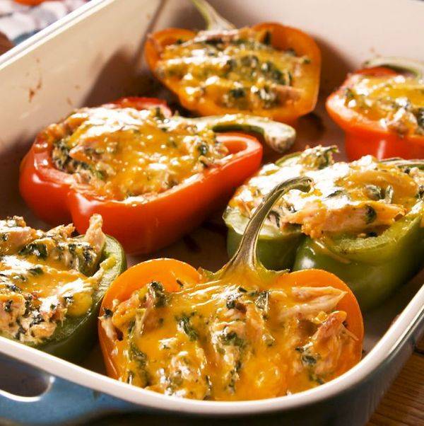 Фаршированные грибами перцы и яблоки