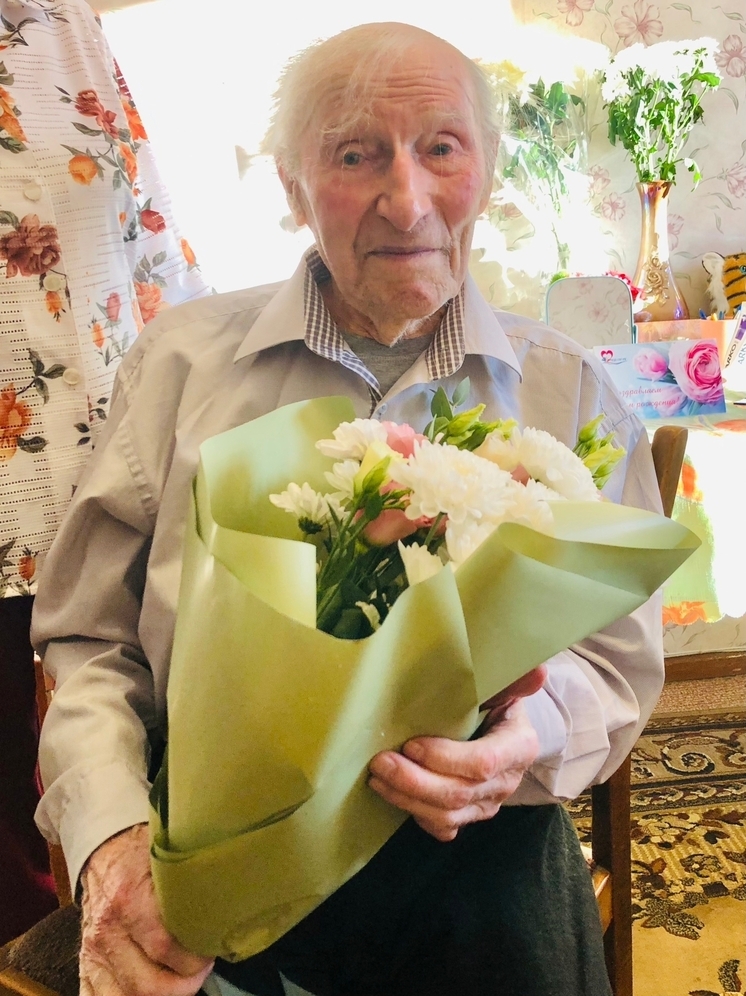 103-летний день рождения отметил в эти выходные врач Валерий Иванович Иванов
