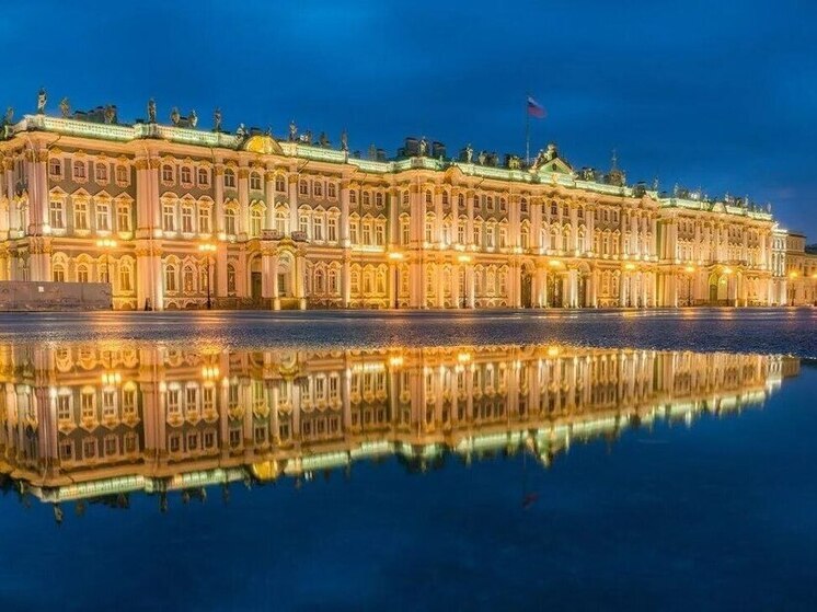 12 ноября Зимний дворец в Санкт-Петербурге стал музеем