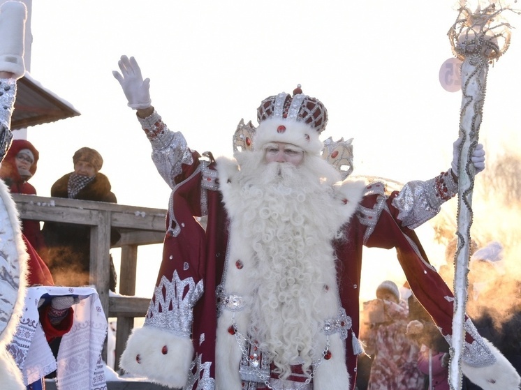 Сегодня вся Россия отмечает день рождения своего главного зимнего волшебника – Российского Деда Мороза