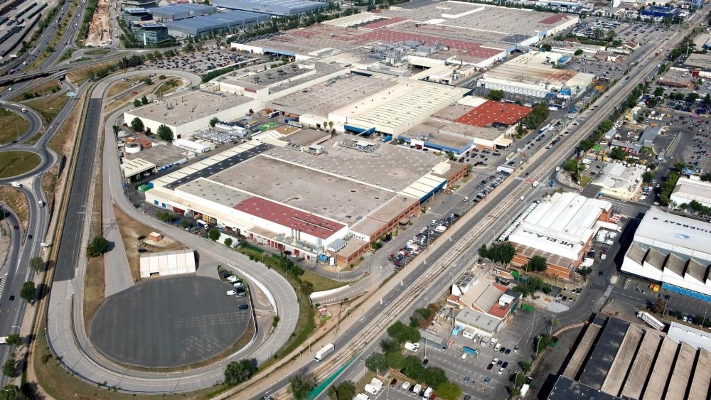 BYD может построить третий европейский завод. Но первые два еще не открылись