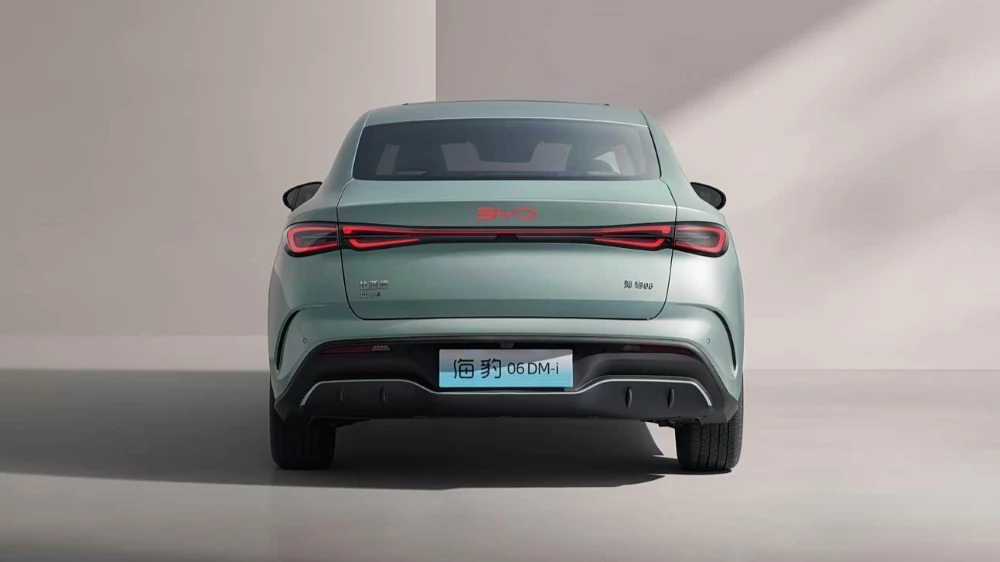 BYD представил седан Seal 06 DM-i 2026 модельного года. Что изменилось