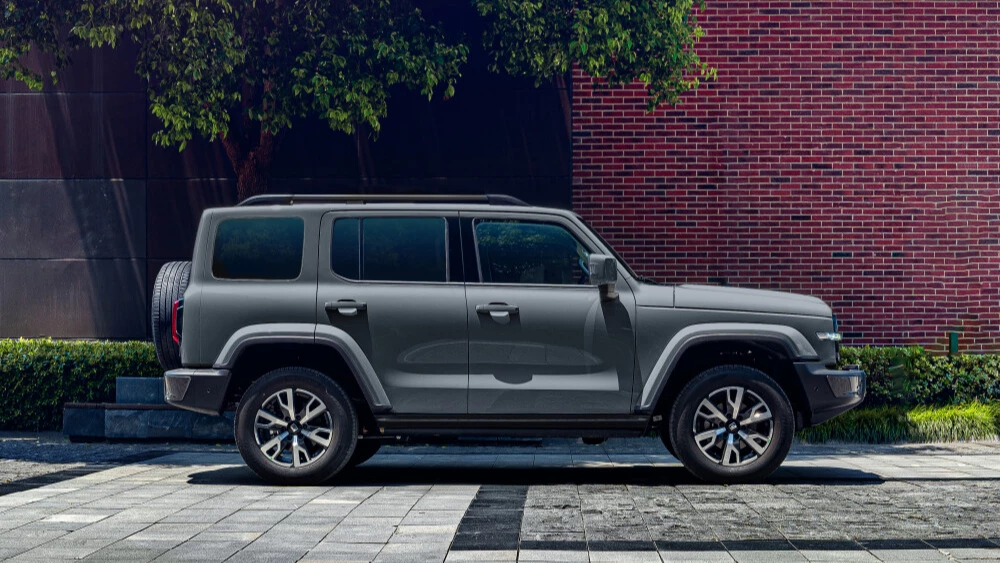 Цены и комплектации обновленного Tank 300 объявили в России. Сколько он стоит