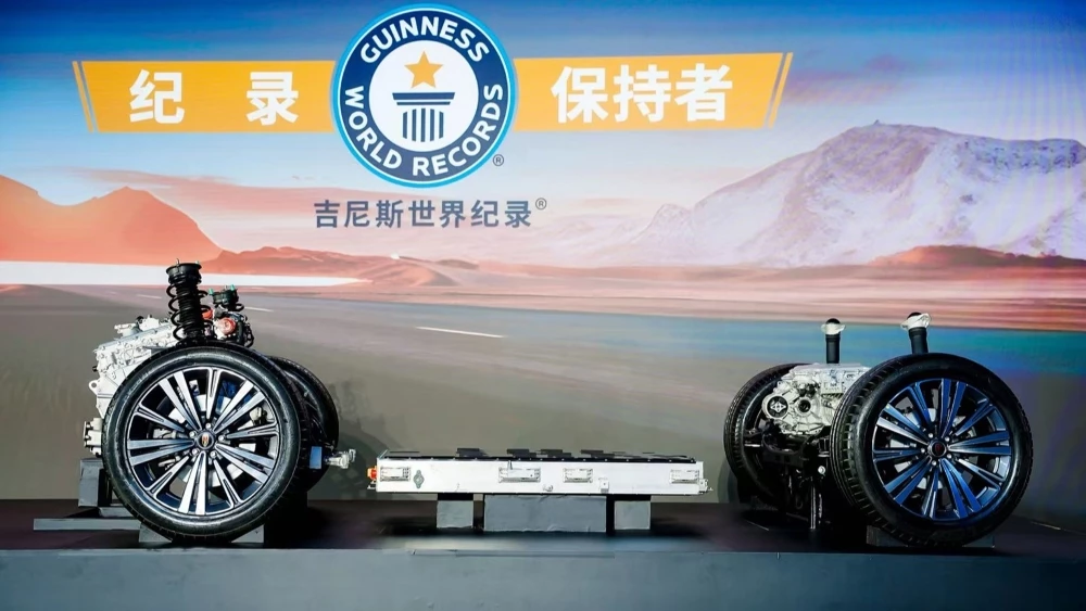 Цены на новый Hongqi HS6 раскрыли в Китае. Кроссовер уже можно заказать