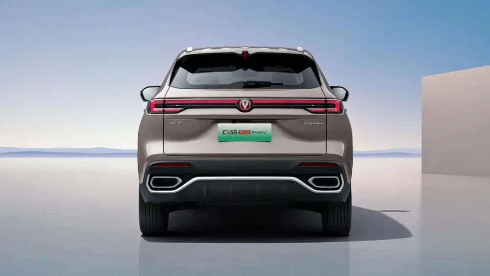  Changan представил гибридную версию нового кроссовера CS55 Plus. Подробности и цена