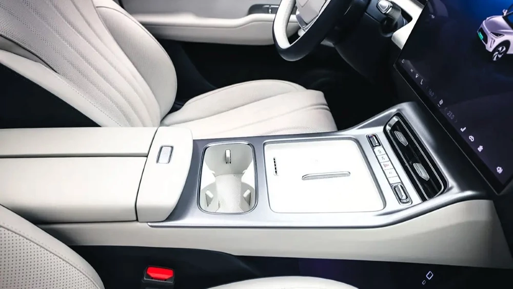  Chery представила новый кроссовер Fulwin T9L. Первые фото и характеристики