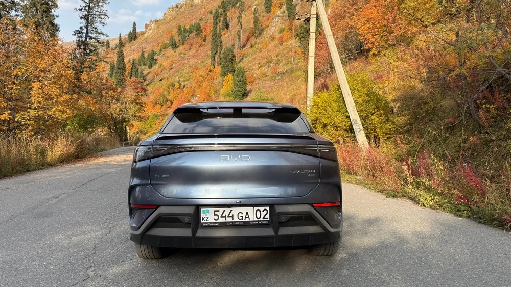  Электрокроссовер с эффектом доверия. Тестируем BYD Sealion 7