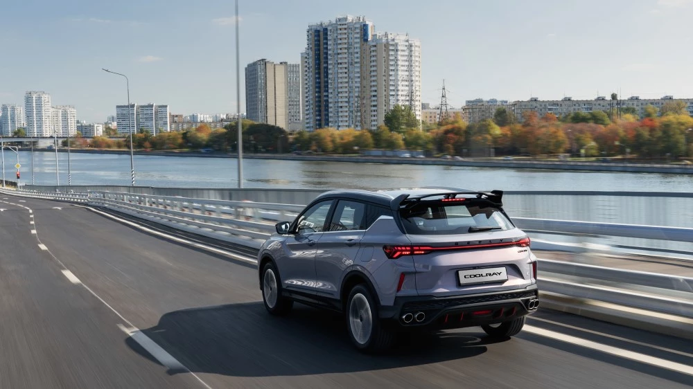  Geely завершила продажи Coolray в России. Чем запомнилась модель и кто ее заменит