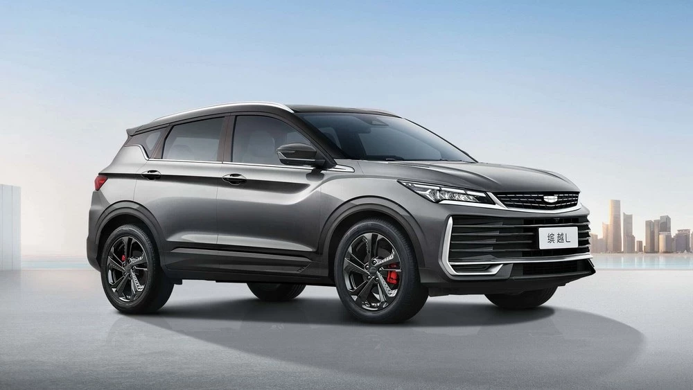 Geely завершила продажи Coolray в России. Чем запомнилась модель и кто ее заменит