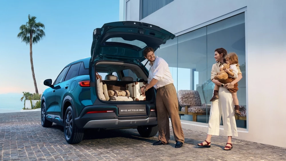  Кроссовер BYD Atto 2 получил гибридную версию в Европе. Такой нет даже в Китае