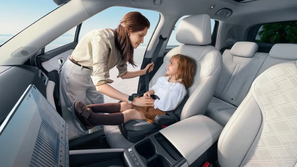  Кроссовер BYD Atto 2 получил гибридную версию в Европе. Такой нет даже в Китае