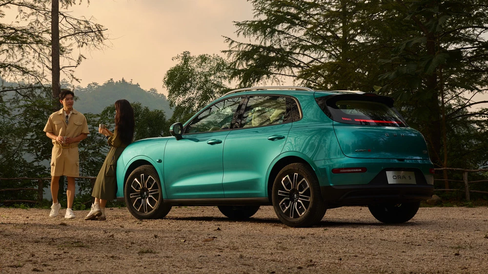 Кроссовер Ora 5 от GWM вышел в предзаказ. Как оснащается и сколько стоит новинка