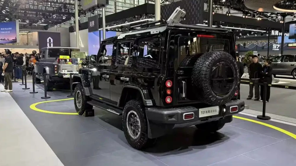 Кузов, мягкая крыша, гибрид и дизель. Что показал в Гуанчжоу бренд BAW