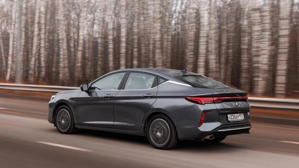 «Москвич 6» получил новые опции. Что изменилось и сколько стоит