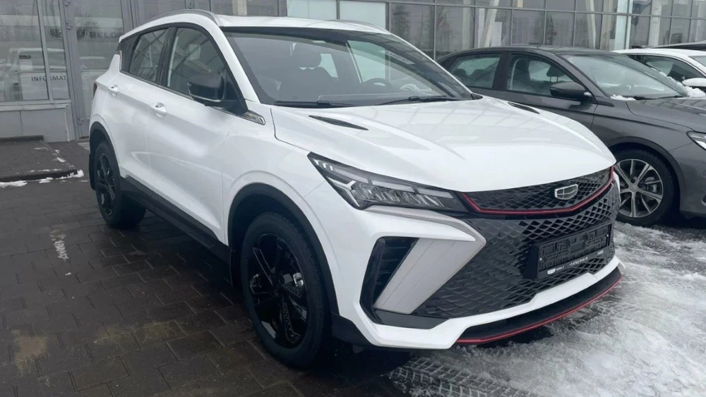  «Новые партии не ждем». Сколько Geely Coolray осталось у дилеров и что они предлагают взамен