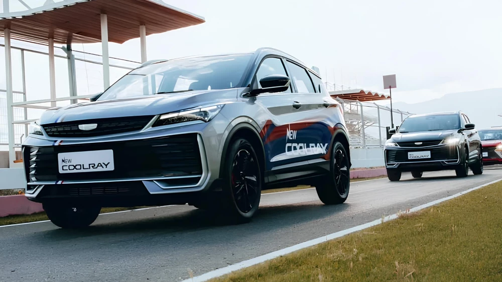  Обновленный Geely Coolray анонсировали для глобального рынка. Как он изменился