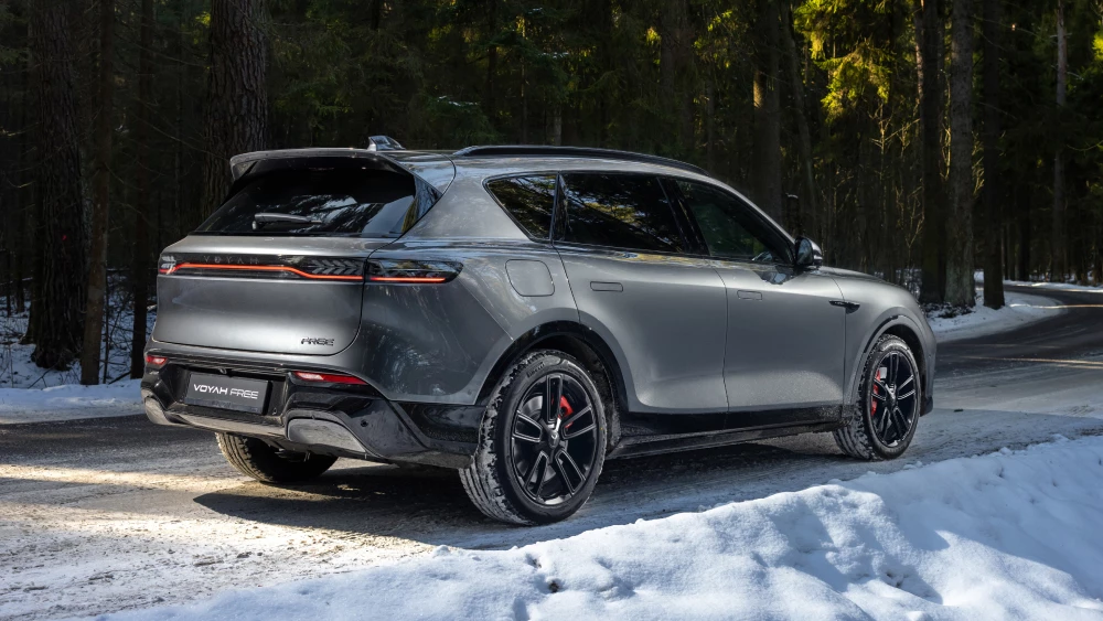 Обновленный Voyah Free Sport+ вышел в заказ в России. Цена и оснащение