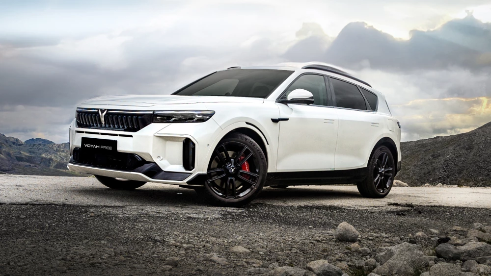 Обновленный Voyah Free Sport+ вышел в заказ в России. Цена и оснащение