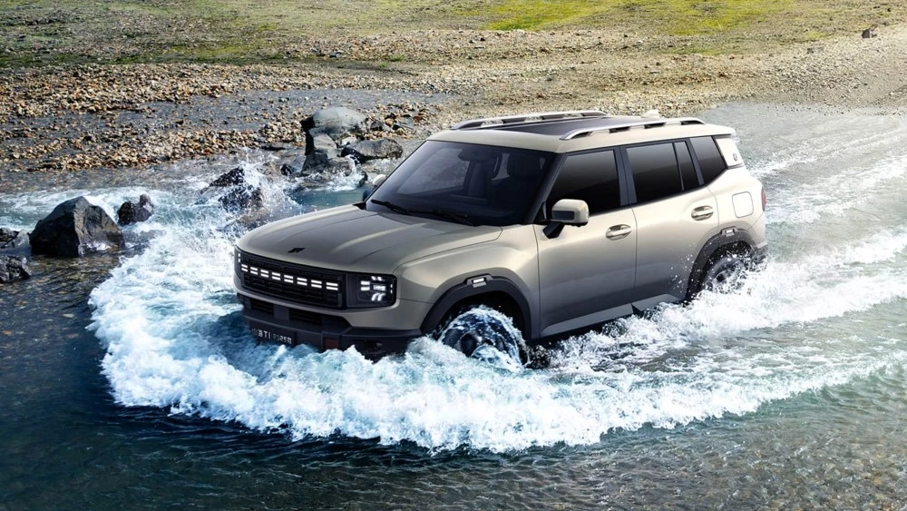 Полноприводный Jetour T1 с гибридной установкой стал доступнее в Китае. На чём сэкономили