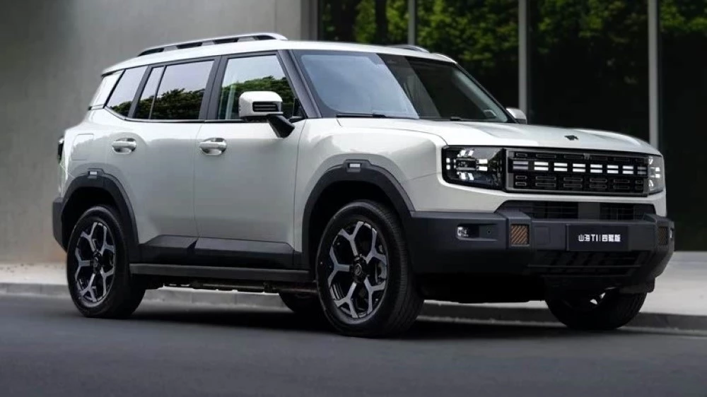 Полноприводный Jetour T1 с гибридной установкой стал доступнее в Китае. На чём сэкономили