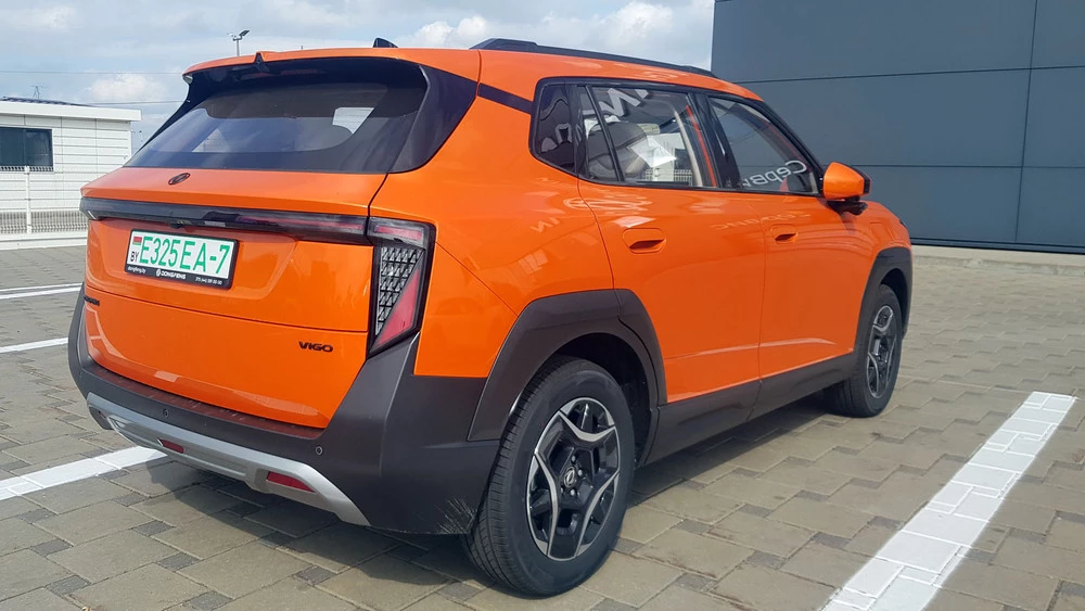  В Беларуси назвали цены и комплектации кроссовера Dongfeng Vigo. Он доберется и до России