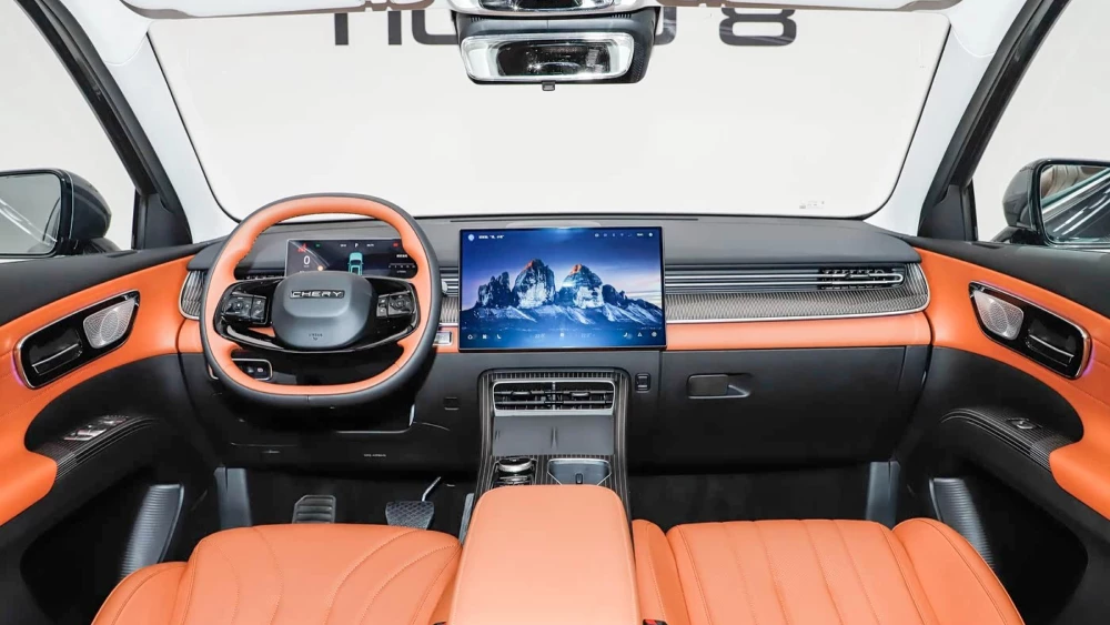 В двух вариантах экстерьера. Новый Chery Tiggo 8 представили в Китае