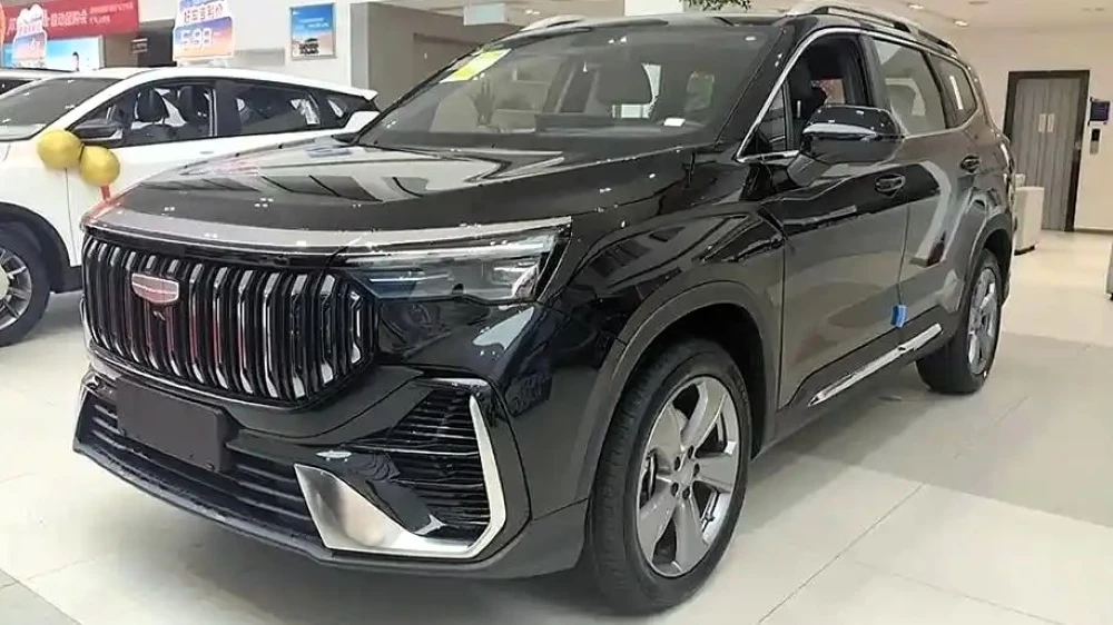  В Китае начались продажи нового Geely Okavango. Основные изменения и цены