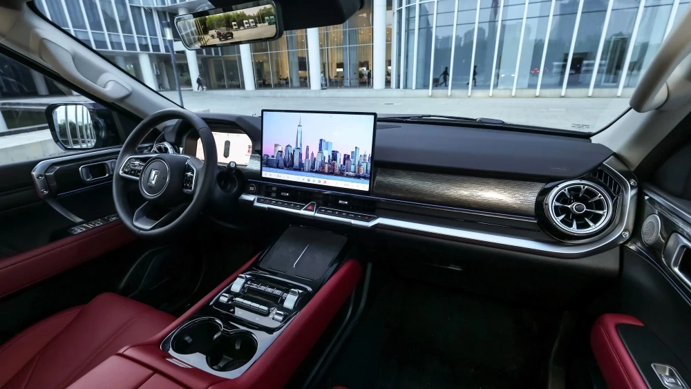  В Китае начались продажи обновленного Tank 400. Цена и основные изменения