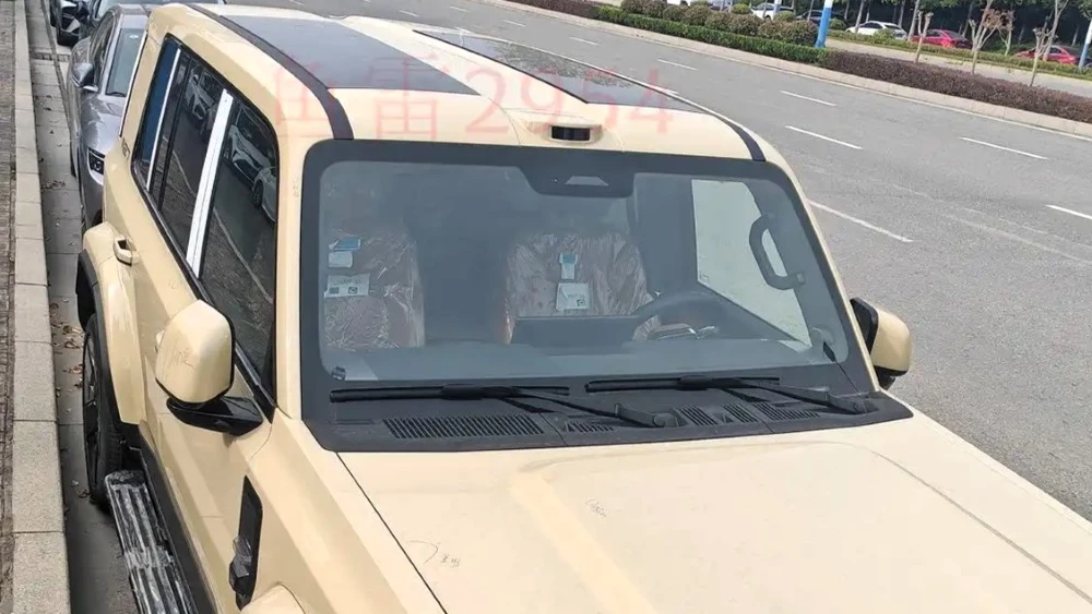 В Китае заметили Chery iCar V27 с продвинутым автопилотом. Кроссовер готовят к премьере