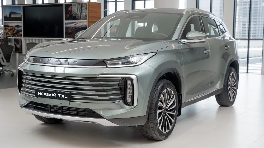 В Китае заметили кроссовер Exeed MX с полным приводом. Он отправится на экспорт