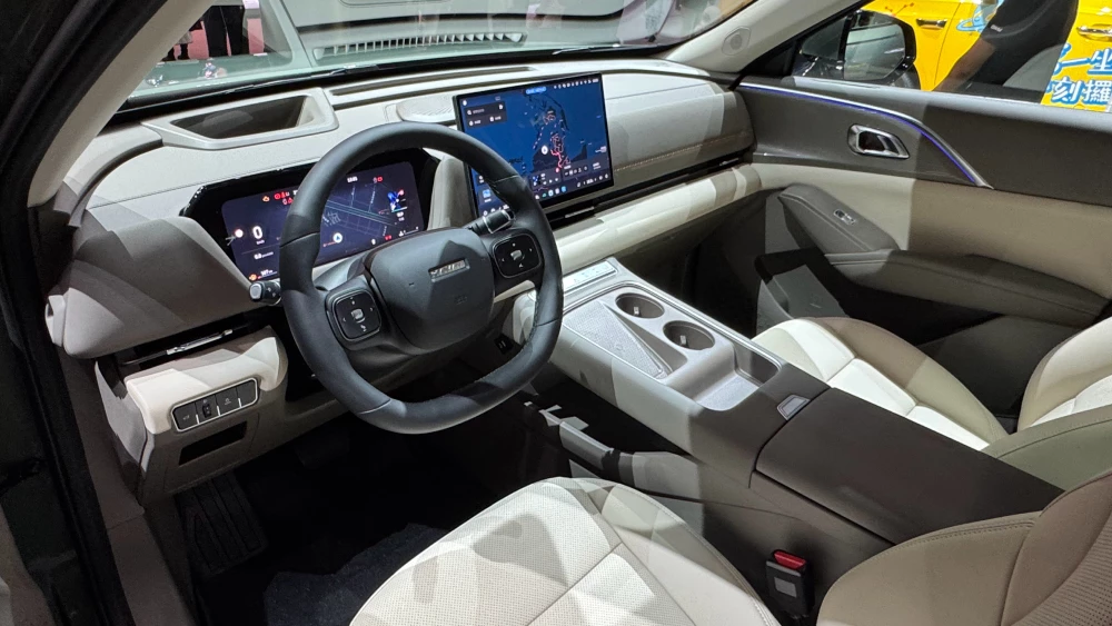  Внедорожник, кроссоверы и пикап. Главные новинки GWM на автосалоне в Гуанчжоу-2025