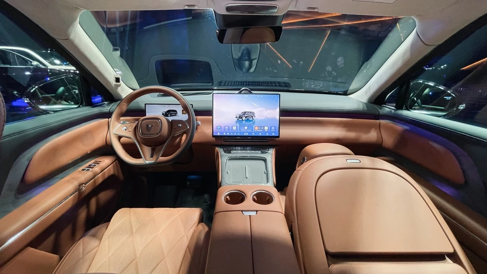  Voyah Taishan представили одновременно в Пекине и Москве. Первый взгляд