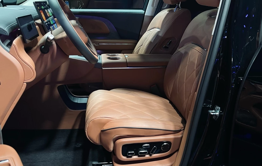  Voyah Taishan представили одновременно в Пекине и Москве. Первый взгляд