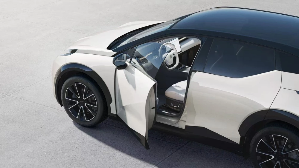  Zeekr выпустил кроссовер X 2026 модельного года. Как изменилась модель