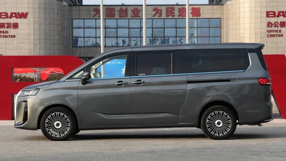 BAW готовит новый автомобиль для России. Это последовательный гибрид