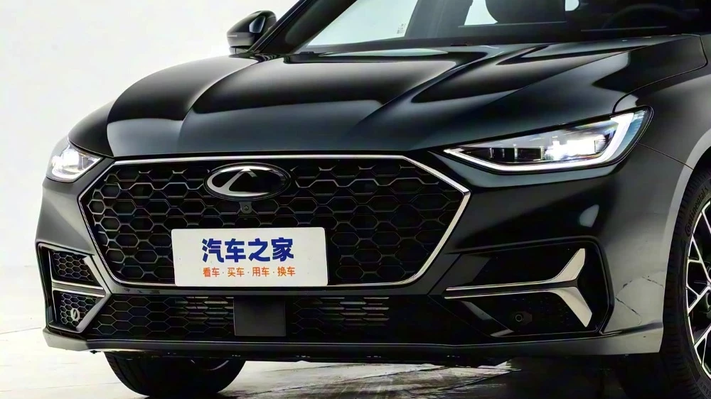 Chery представила в Китае новый седан Arrizo 8 Pro 400T. Он получил более мощный ДВС