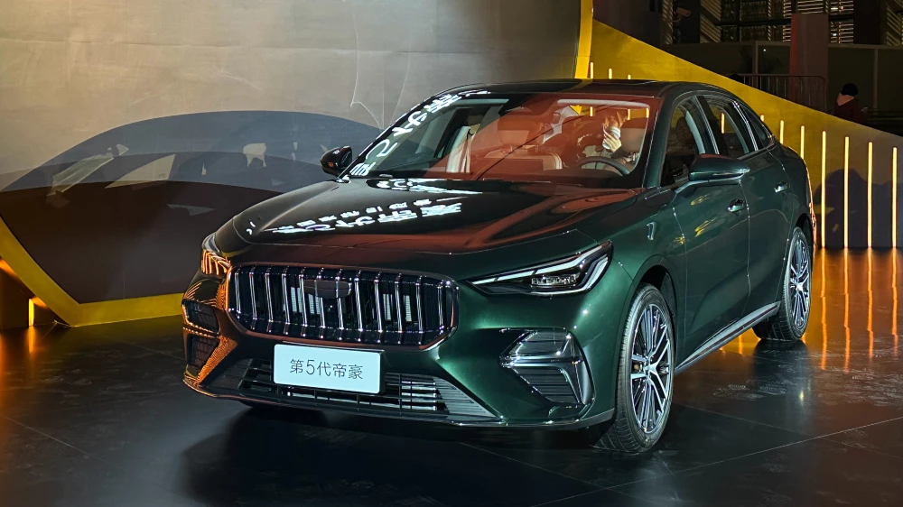  Geely завершила продажи Emgrand в России. У этого седана есть две замены