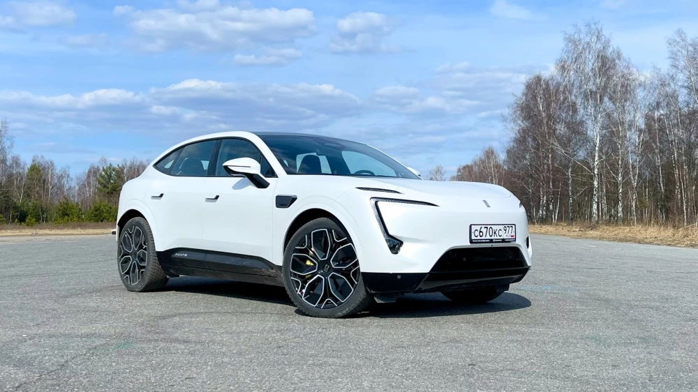  Кроссовер Avatr 11 почти довез пьяного водителя до дома с помощью автопилота. Что пошло не так