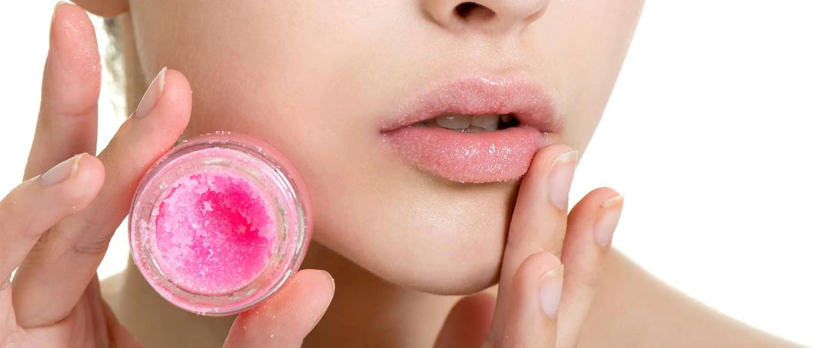Скрабы для губ зимой: секреты мягкости и нежности