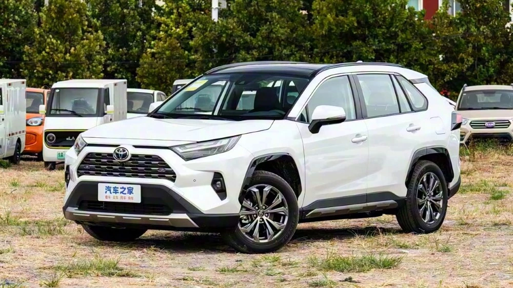 На каких кроссоверах ездят в Китае? Топ-20 моделей с традиционными ДВС за 10 месяцев 2025 года