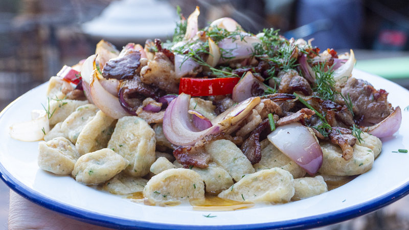 Галушки с поджаркой. Быстрый ужин за 20 минут.