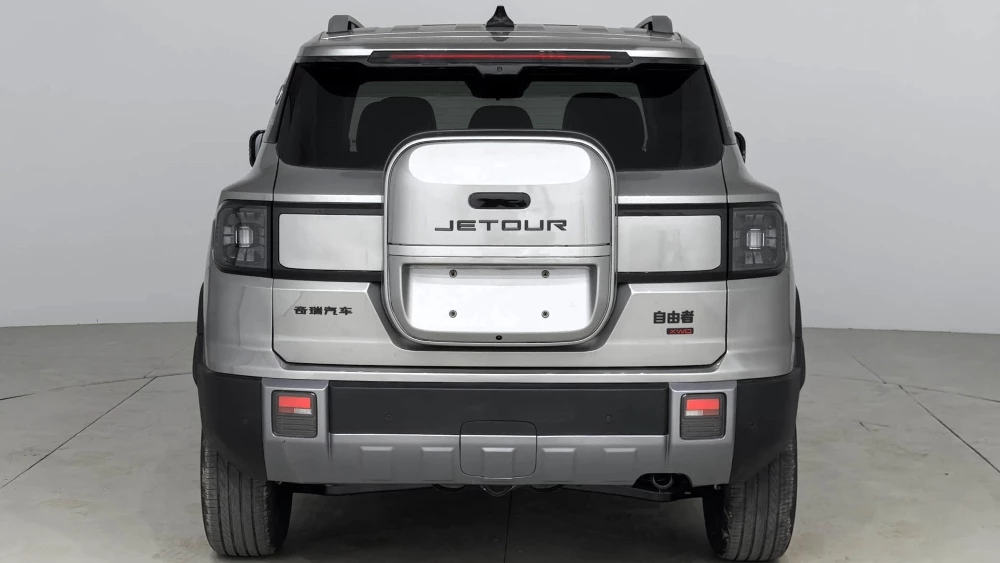 Теперь с «рюкзачком». Минпром КНР рассекретил обновленный Jetour T1