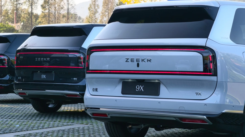 Zeekr 9X стал хитом и пострадал от перекупов. Как это отразилось на рынке России