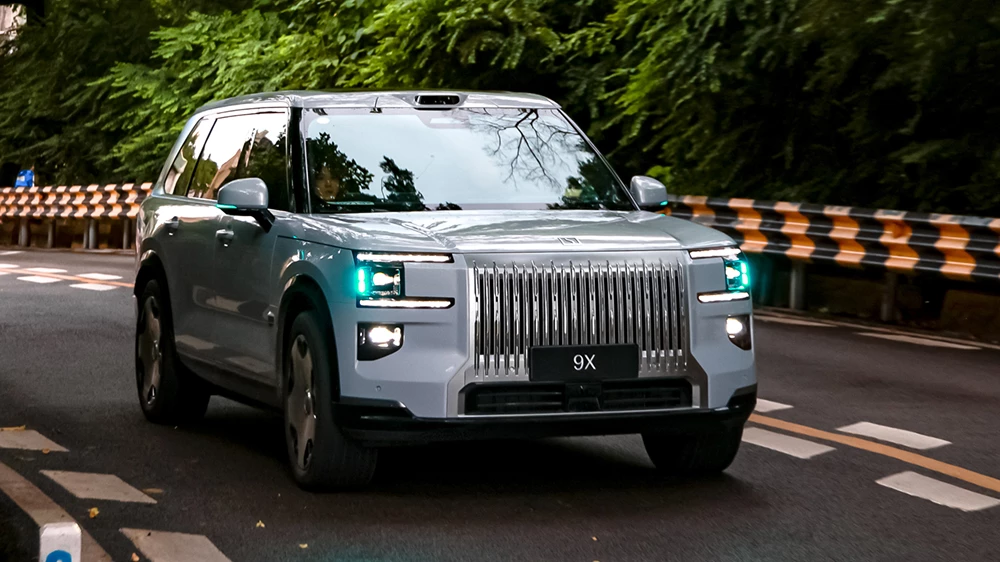 Zeekr 9X стал хитом и пострадал от перекупов. Как это отразилось на рынке России