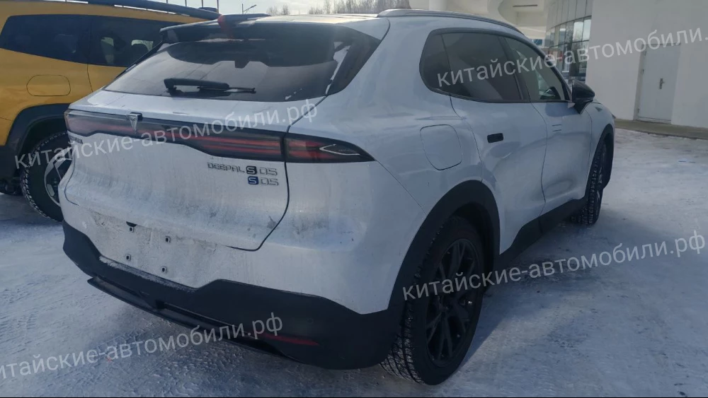  Гибридный Deepal S05 для глобального рынка тестируют в Китае. Как он изменится