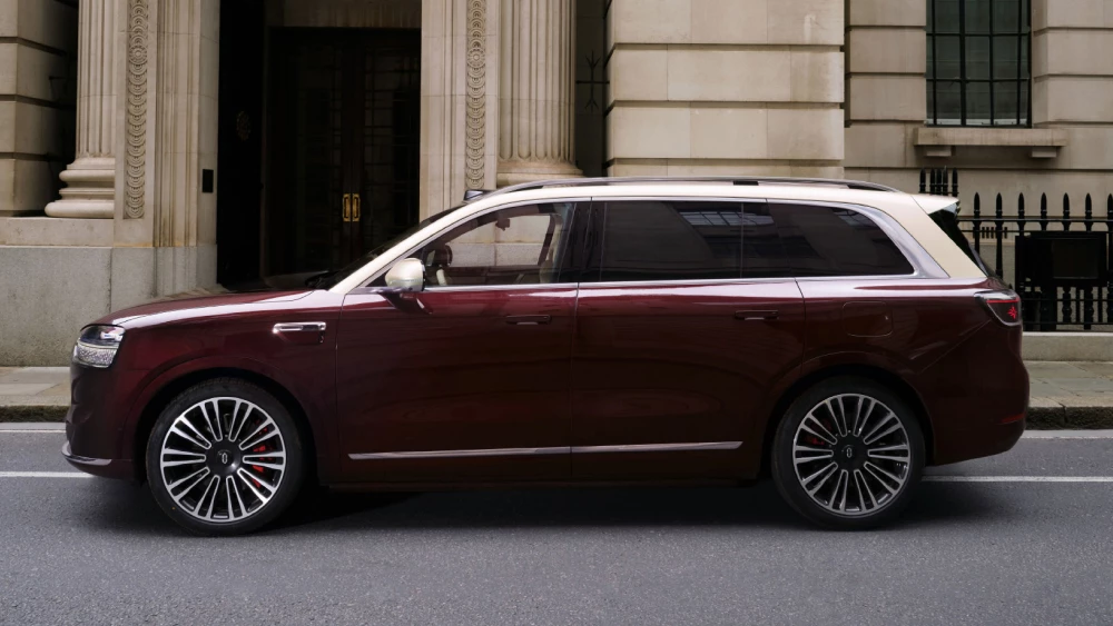  Владельца Aito M9 лишили свободы за автопилот. Водитель спал во время движения