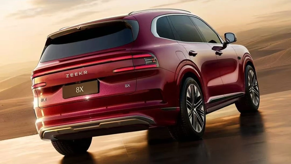 10 тысяч предзаказов за 38 минут. Почему кроссовер Zeekr 8X может стать популярным