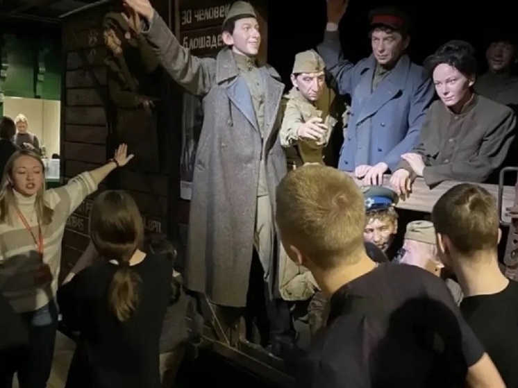 Подростки из Центра помощи детям «Надежда» совершили поездку в Санкт-Петербург