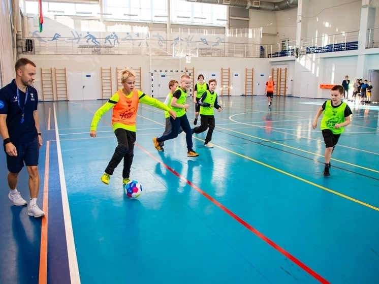 Педагогам- физрукам предлагают подрасти