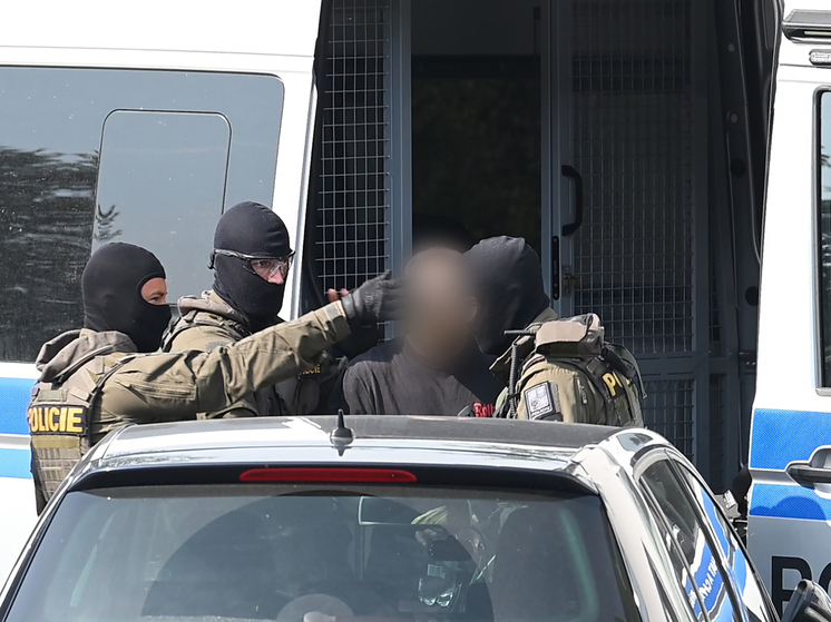 Молодая пара из Молдавии занималась торговлей людьми